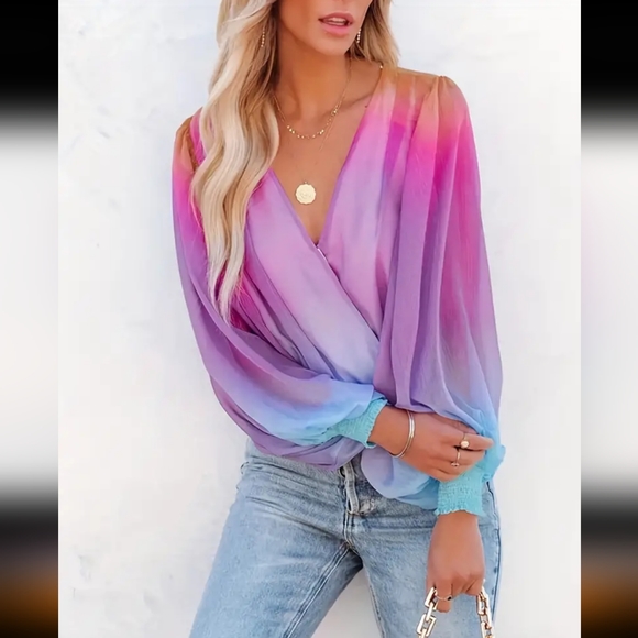 🆕Chic Multi Violet/Blue Ombre Top - Picture 2 of 10